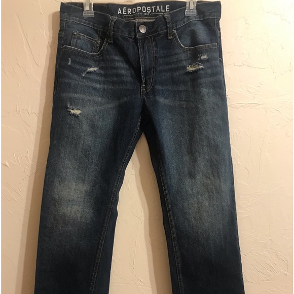 Men’s Aeropostale Distressed Jeans NWOT 32/34Straight Clean Flawless Smoke free - Picture 1 of 6